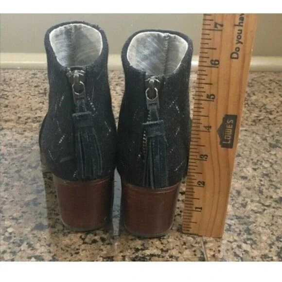 TOMS Leila Black Suede Ankle Boot Women's Shoes Size 6 Pull On Booties Zipper - Picture 6 of 8